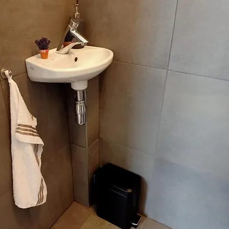 Bij De Vlaamse Schuur Wagenberg